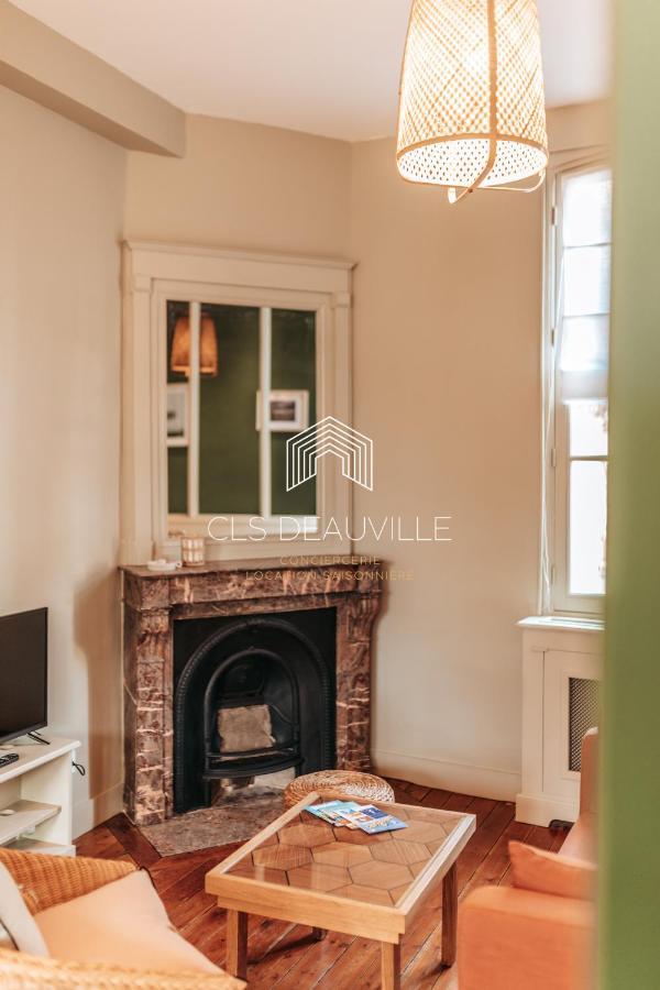 La Villa France Gall C.L.S Deauville Villa